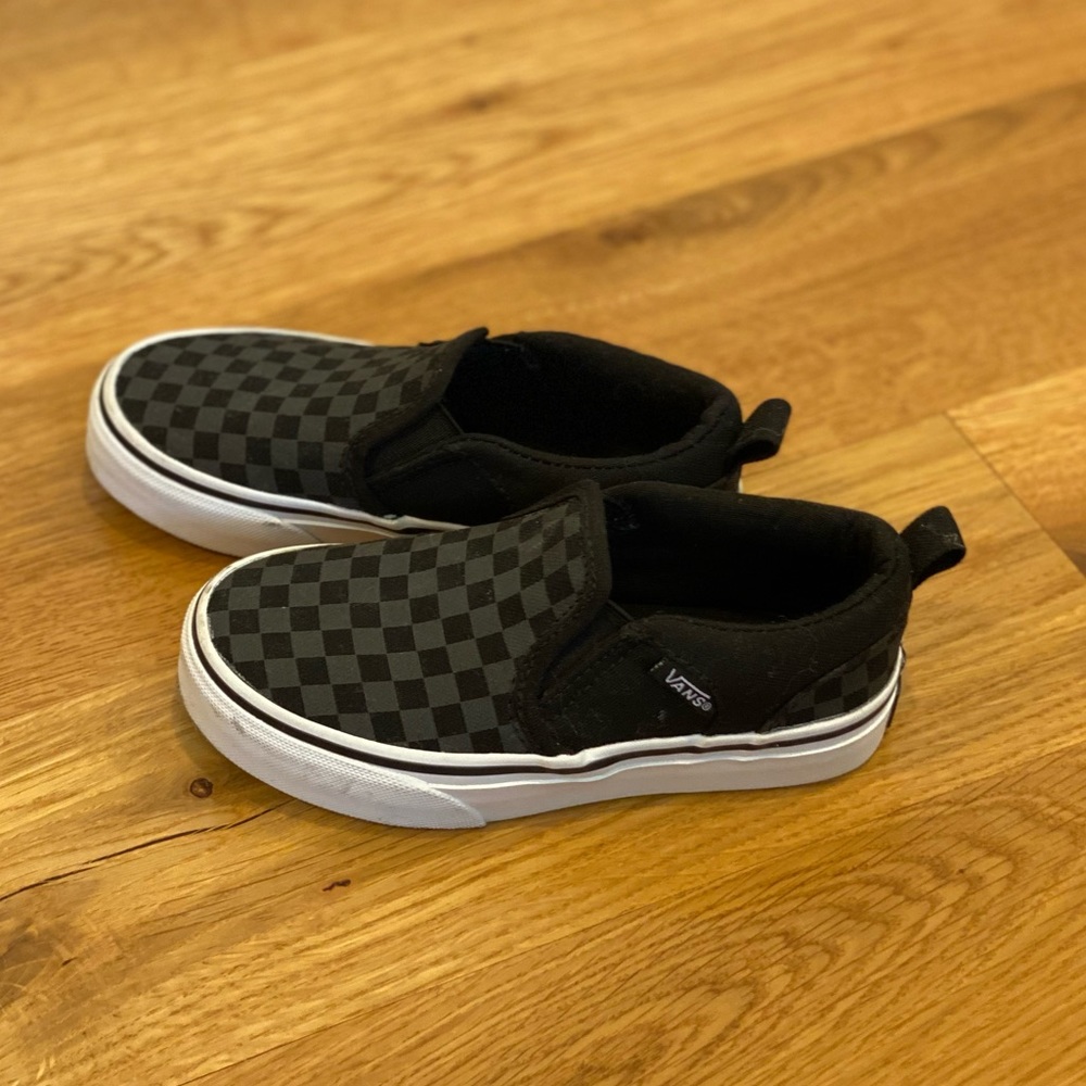 EUC Vans sneakers size 11